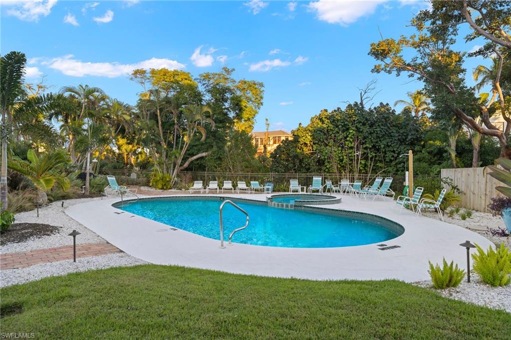 CAPTIVA BEACH VILLAS - Residential