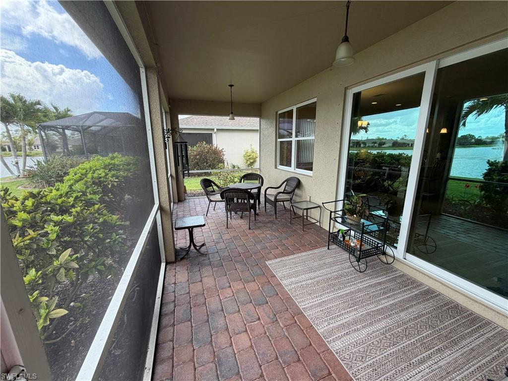 ENTRADA - Residential