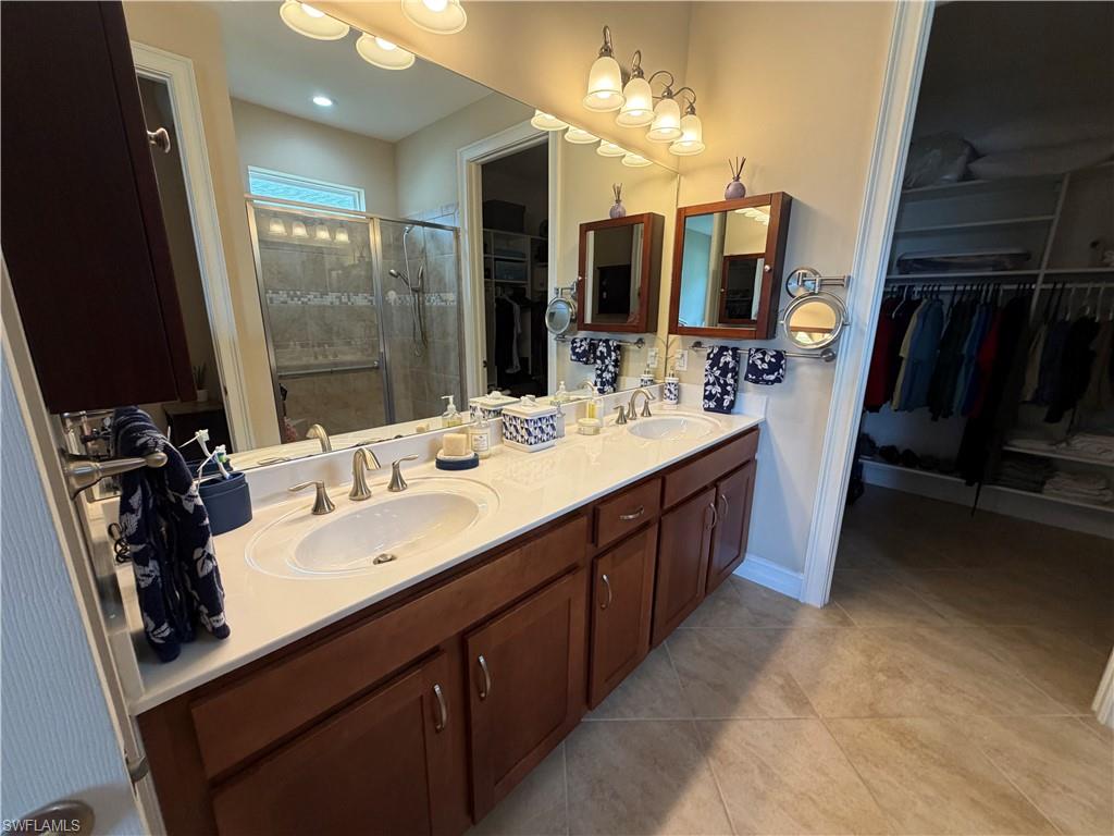 ENTRADA - Residential