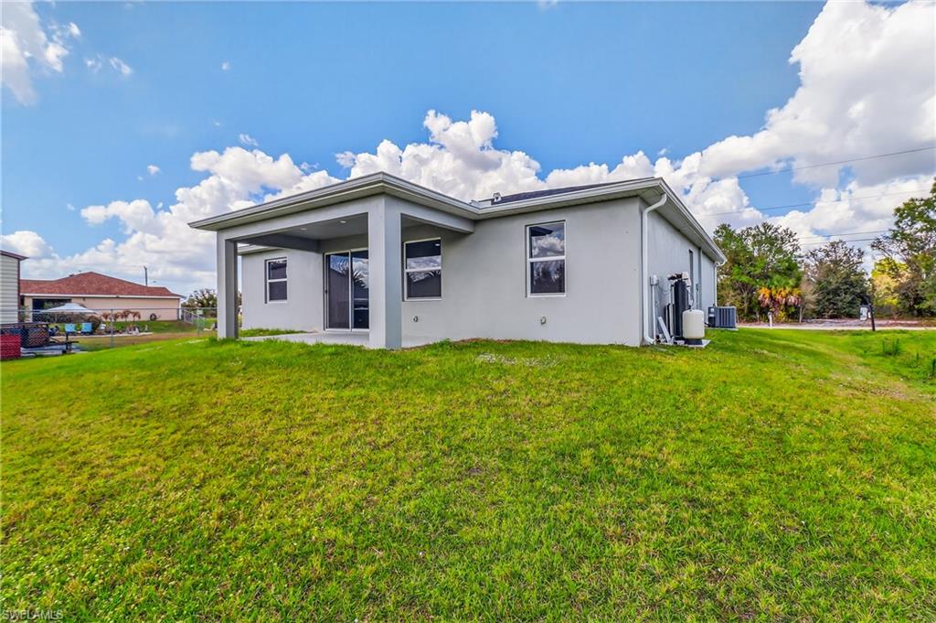 LEHIGH ACRES - Residential