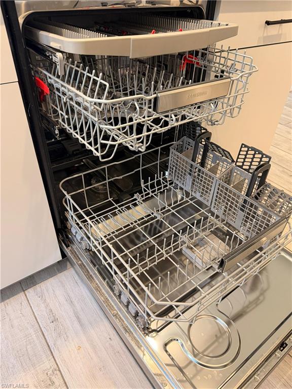 MAPLE RIDGE - Residential