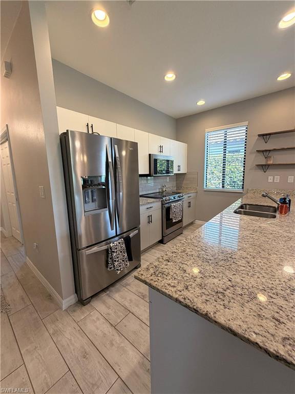 MAPLE RIDGE - Residential