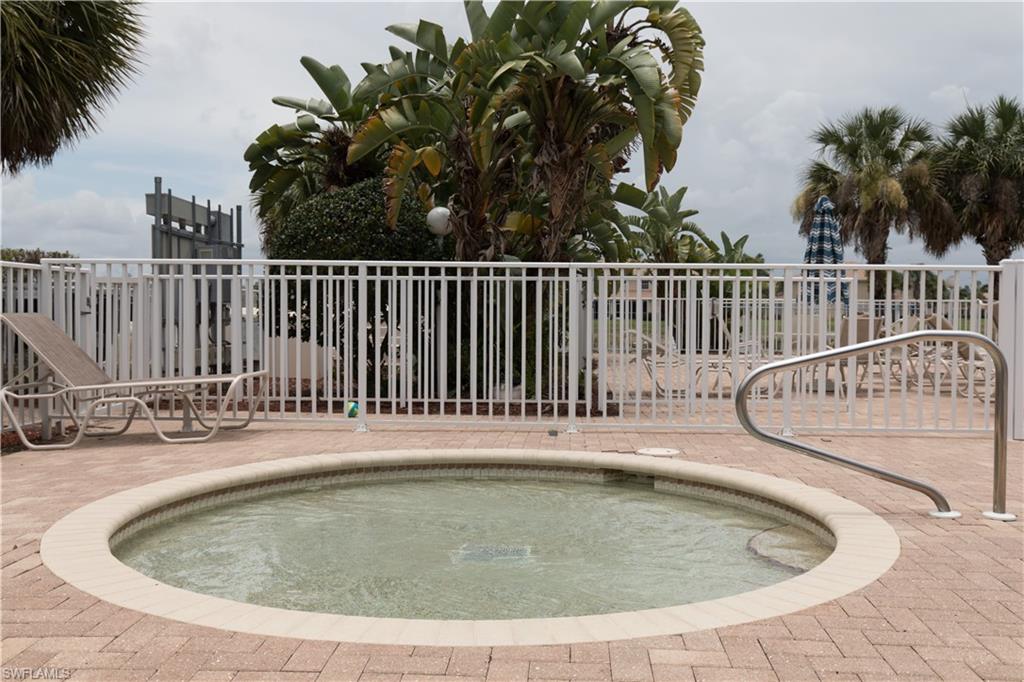 OLYMPIA POINTE - Residential