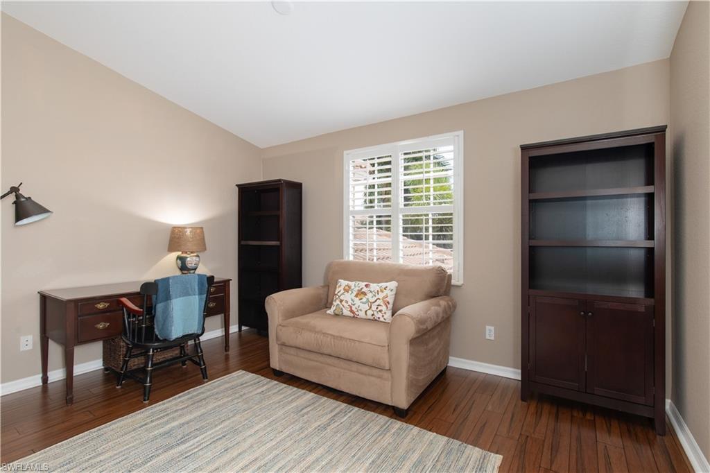 OLYMPIA POINTE - Residential