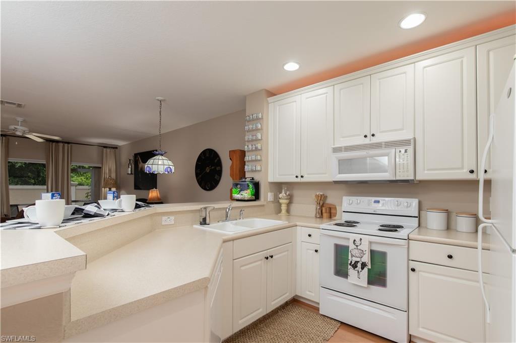 OLYMPIA POINTE - Residential