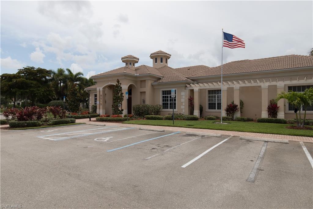 OLYMPIA POINTE - Residential