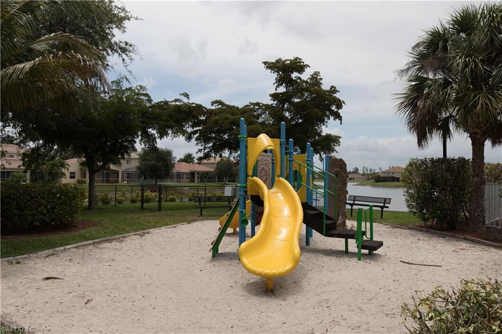 OLYMPIA POINTE - Residential