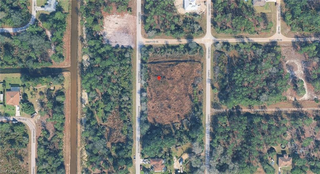 LEHIGH ACRES - Land