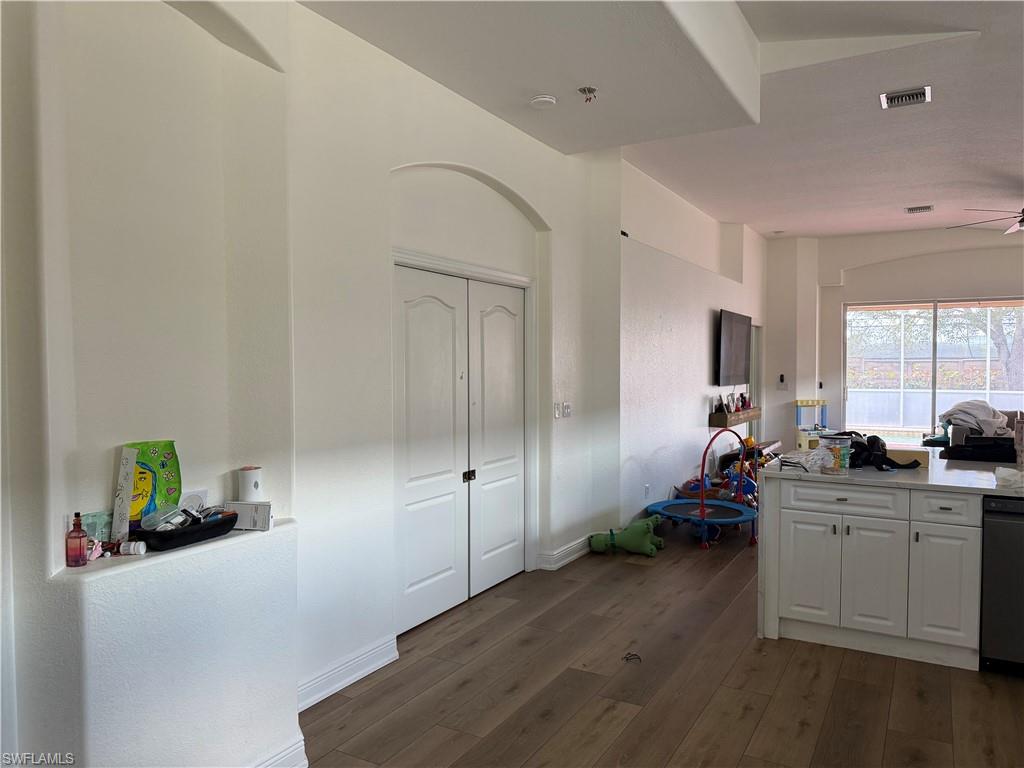 IBIS COVE - Residential