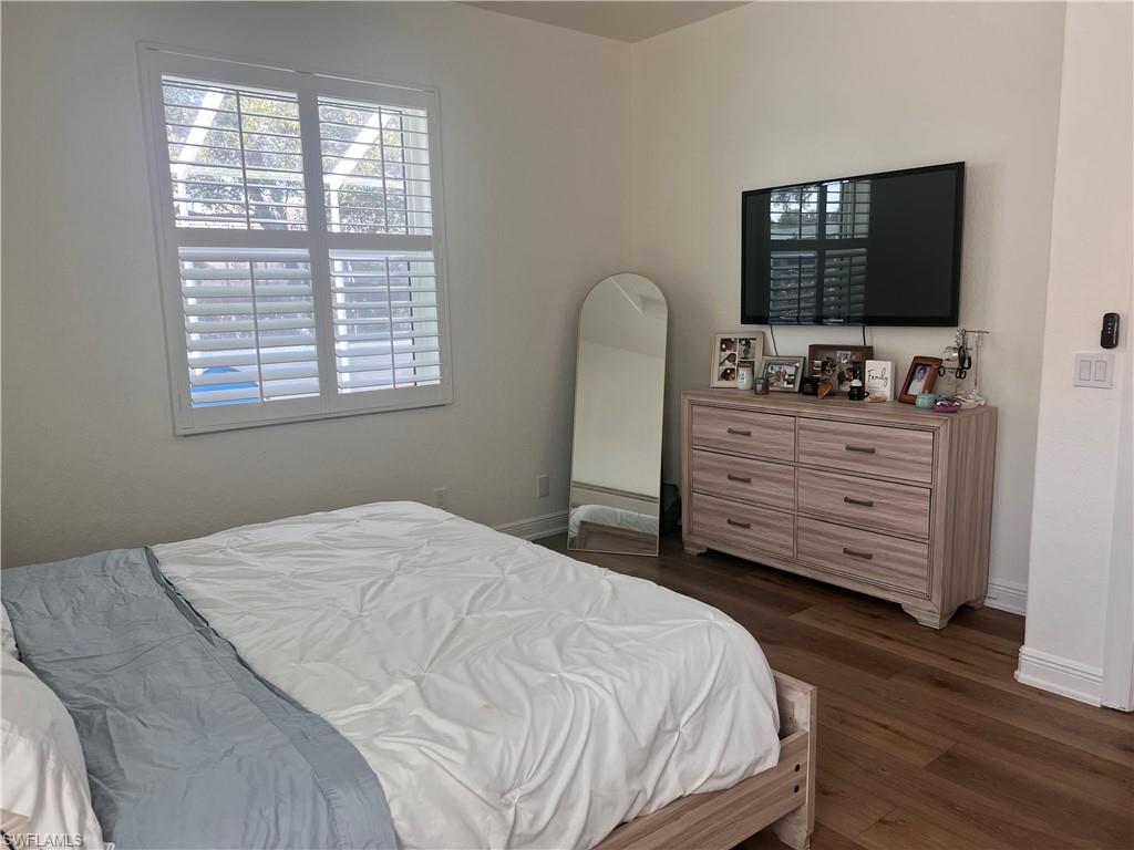 IBIS COVE - Residential