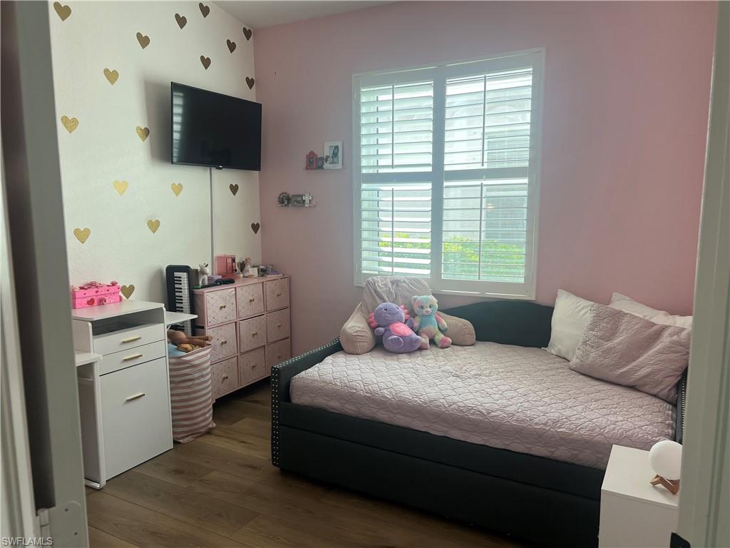 IBIS COVE - Residential