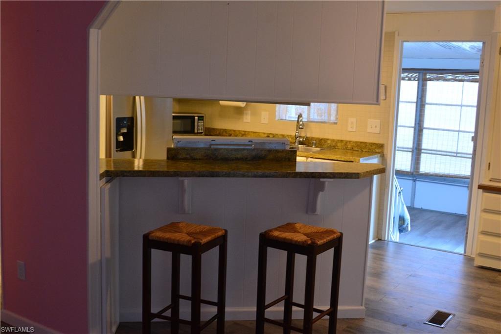 LEESURE VILLAGE - Residential