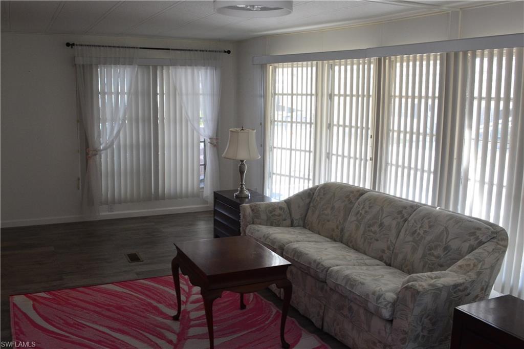 LEESURE VILLAGE - Residential