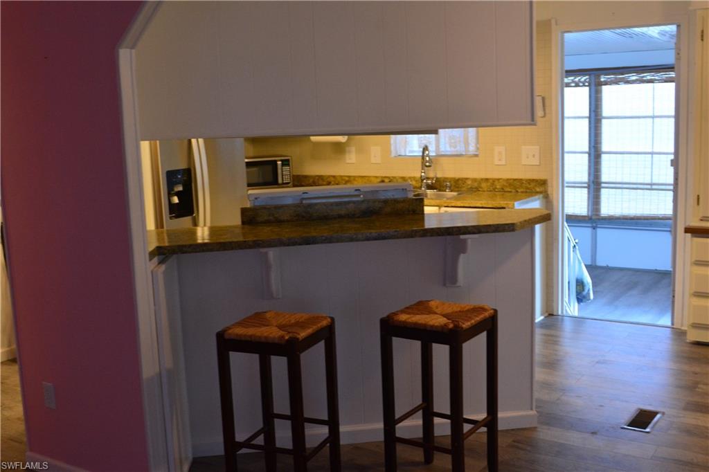 LEESURE VILLAGE - Residential