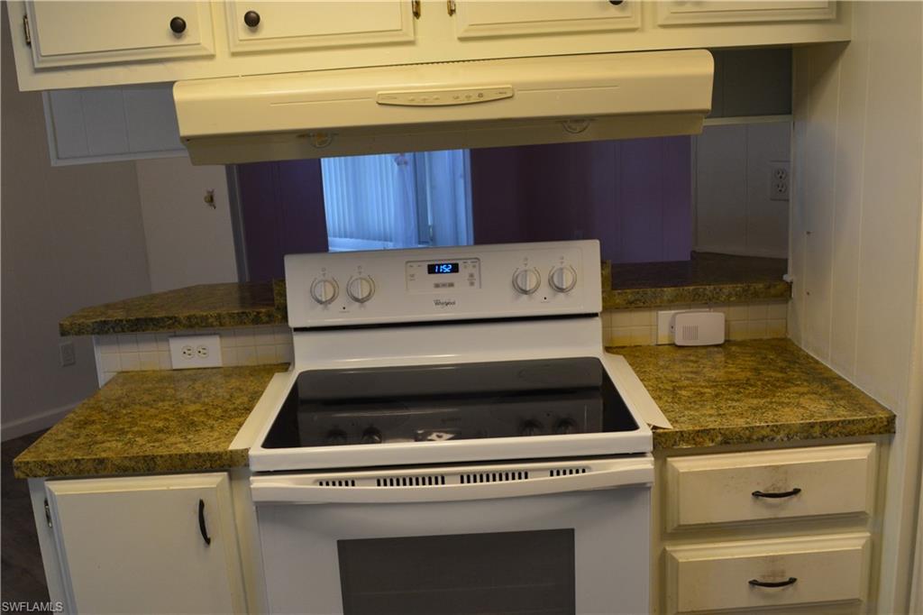 LEESURE VILLAGE - Residential