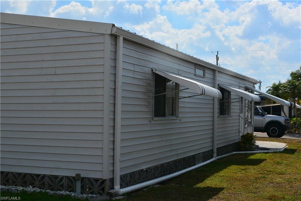 LEESURE VILLAGE - Residential