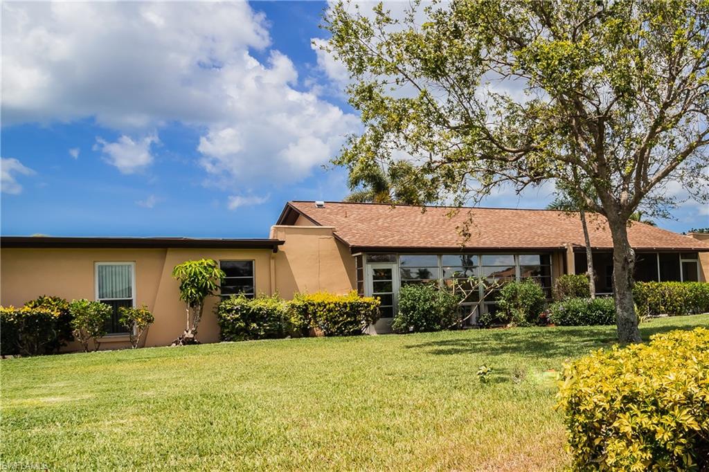 LAKEWOOD VILLAS - Residential