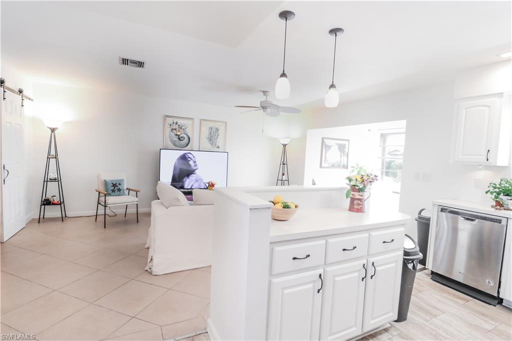 LAKEWOOD VILLAS - Residential