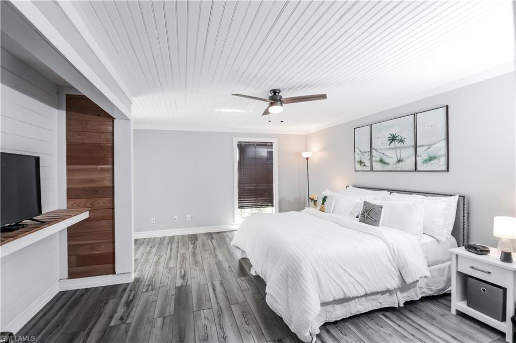 LAKEWOOD VILLAS - Residential