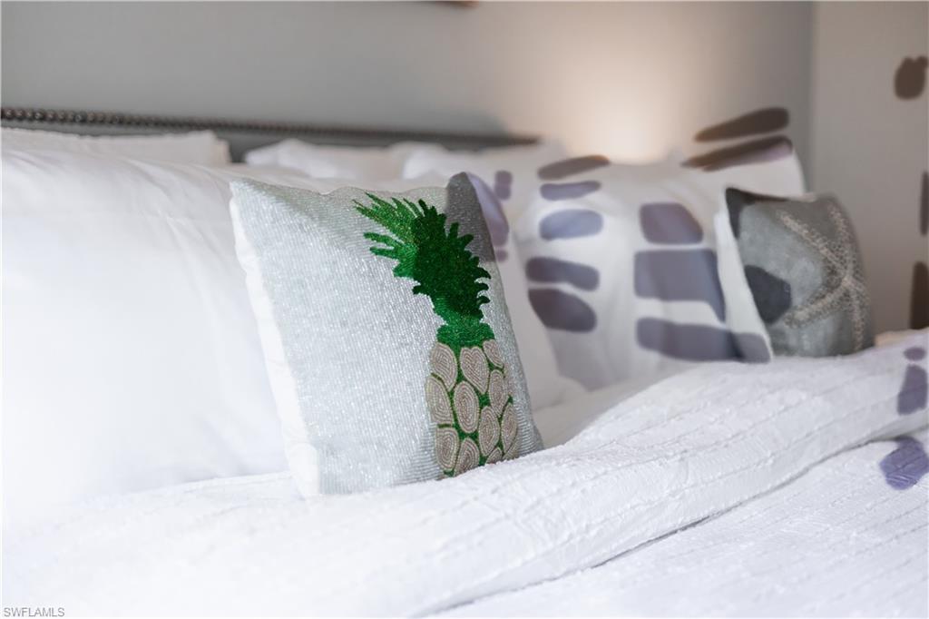 LAKEWOOD VILLAS - Residential