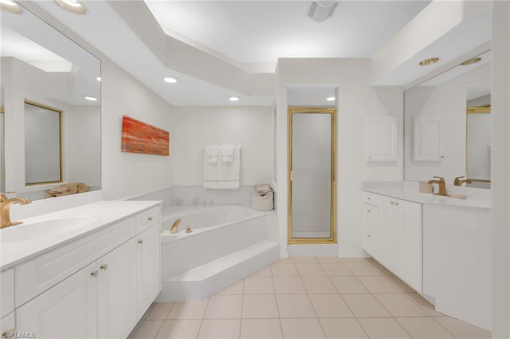 YACHT HARBOUR COVE - Residential