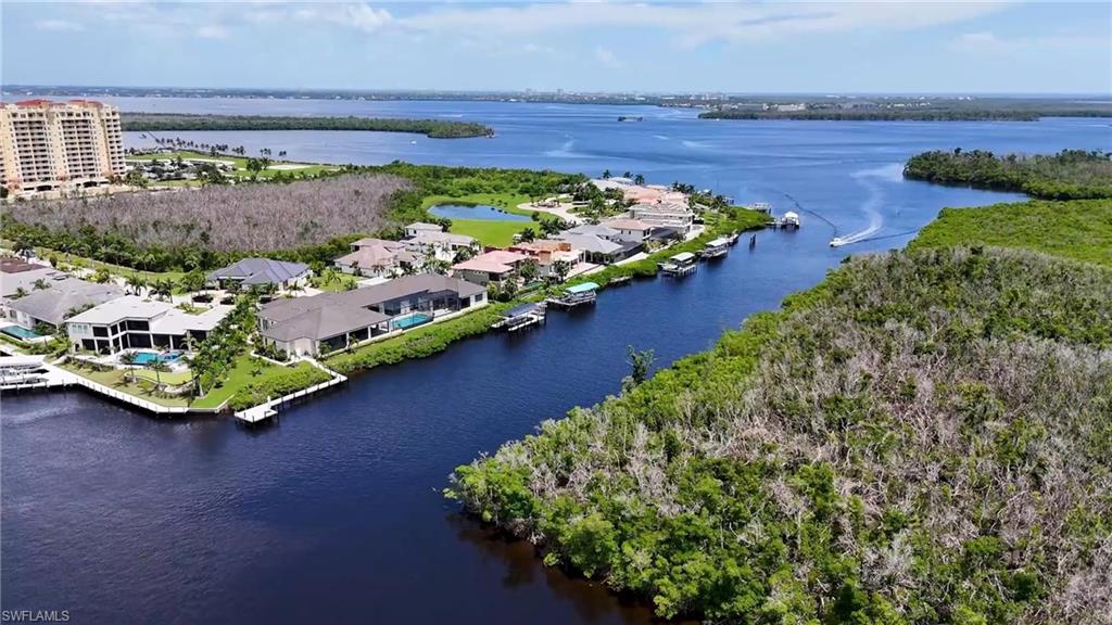 CAPE HARBOUR - Residential