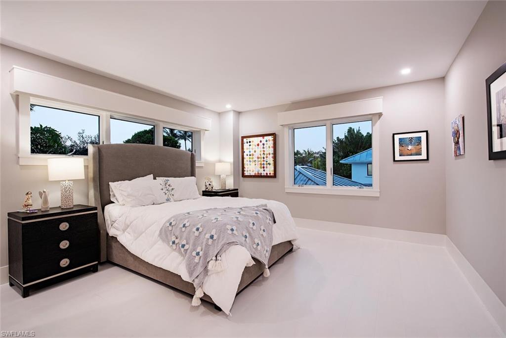 OLDE NAPLES - Residential