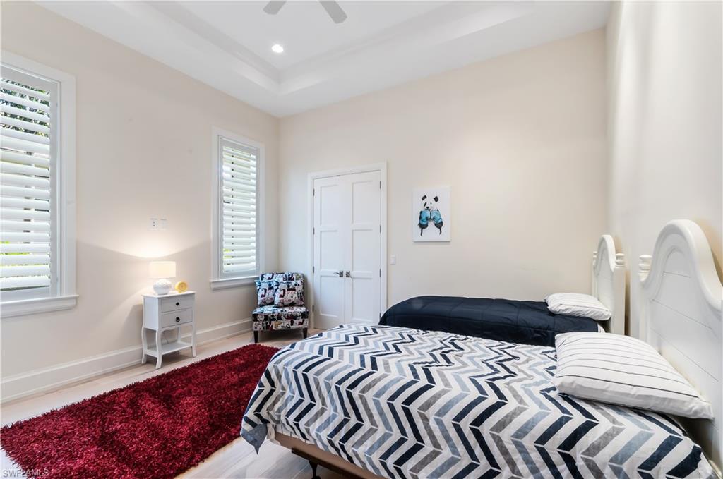 MOORINGS - Residential