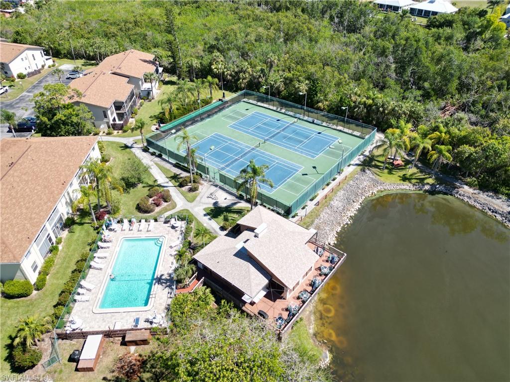 FOXMOOR VILLAGE CONDO - Residential