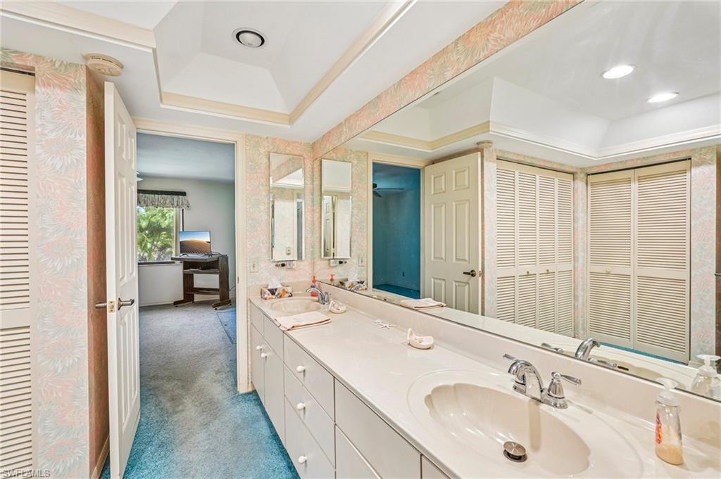 ROSE GARDEN VILLAS CONDO - Residential