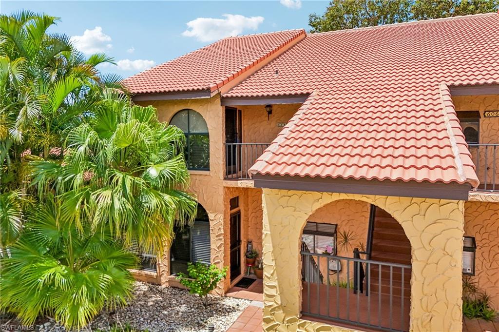 ROSE GARDEN VILLAS CONDO - Residential