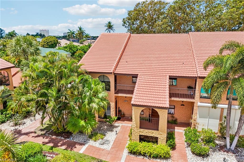 ROSE GARDEN VILLAS CONDO - Residential