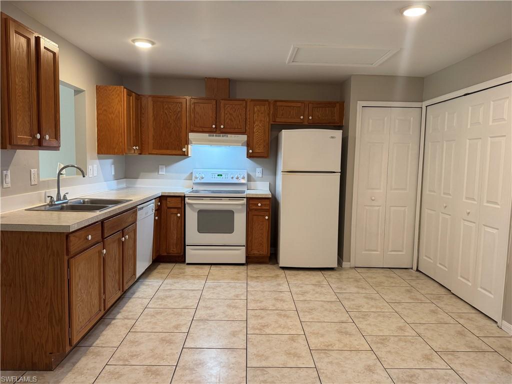 LEHIGH ESTATES - Residential