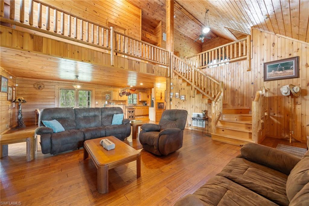 MONTURA - Residential