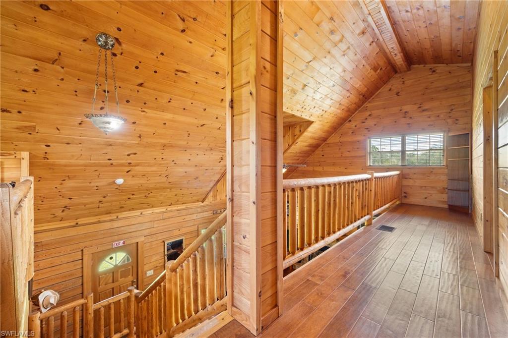 MONTURA - Residential