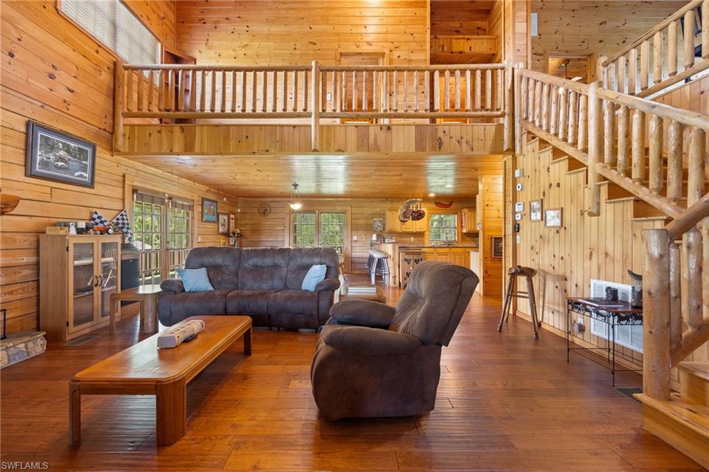 MONTURA - Residential