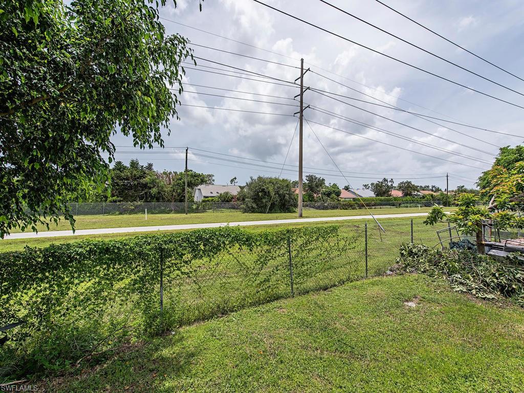 LEAWOOD LAKES - Residential