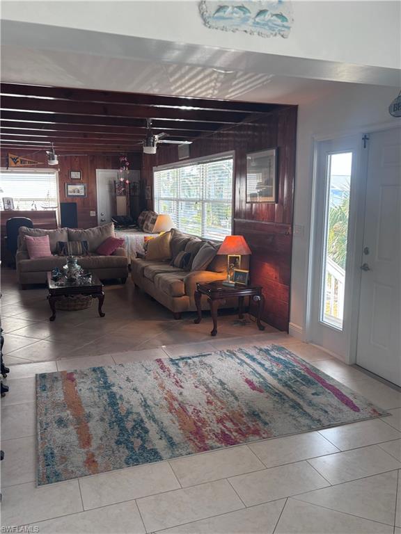 GULF ISLAND MANOR - Residential