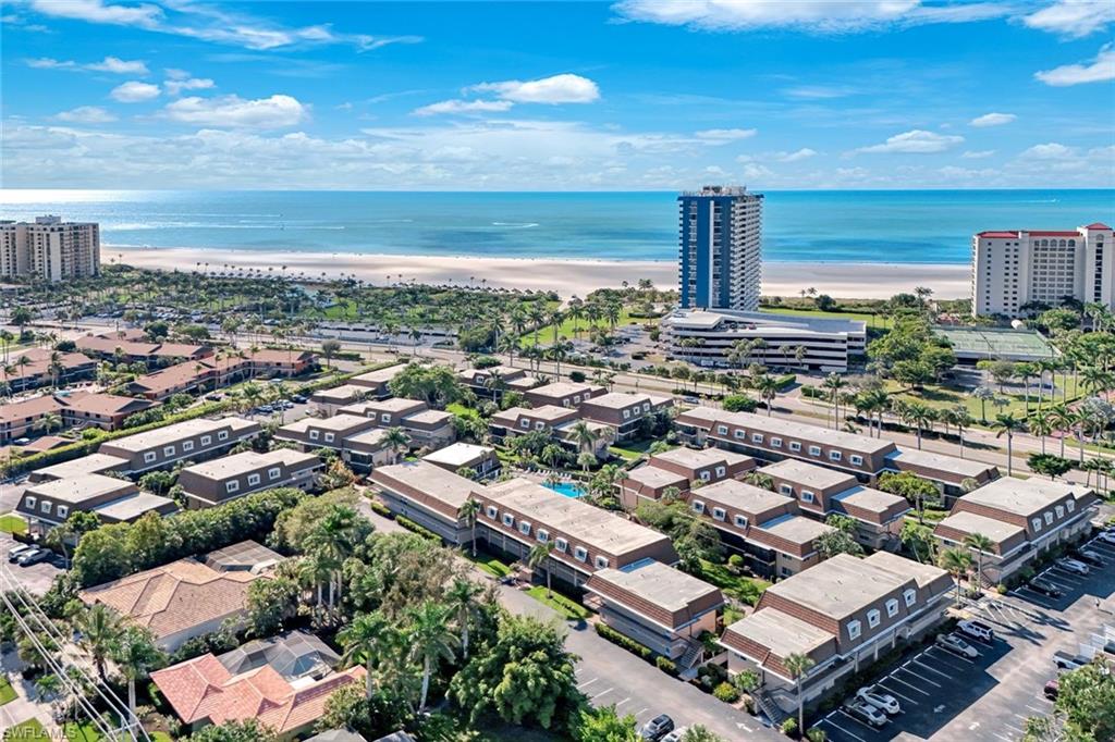 ISLAND MANOR APTS - Residential