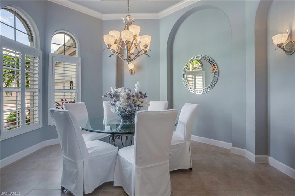 CROWN COLONY - Residential