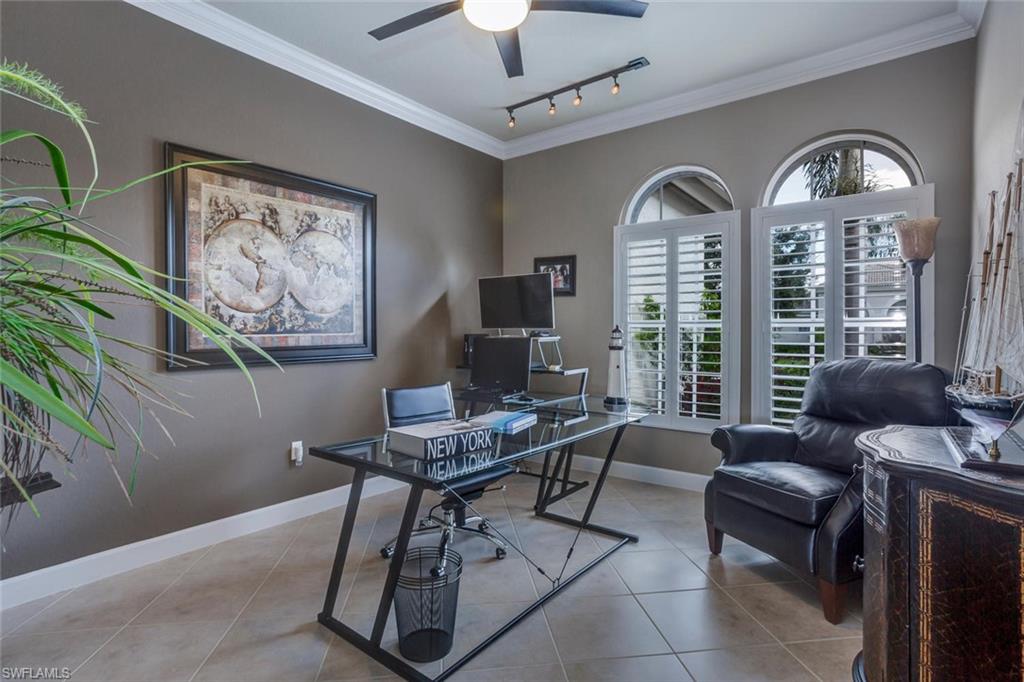 CROWN COLONY - Residential