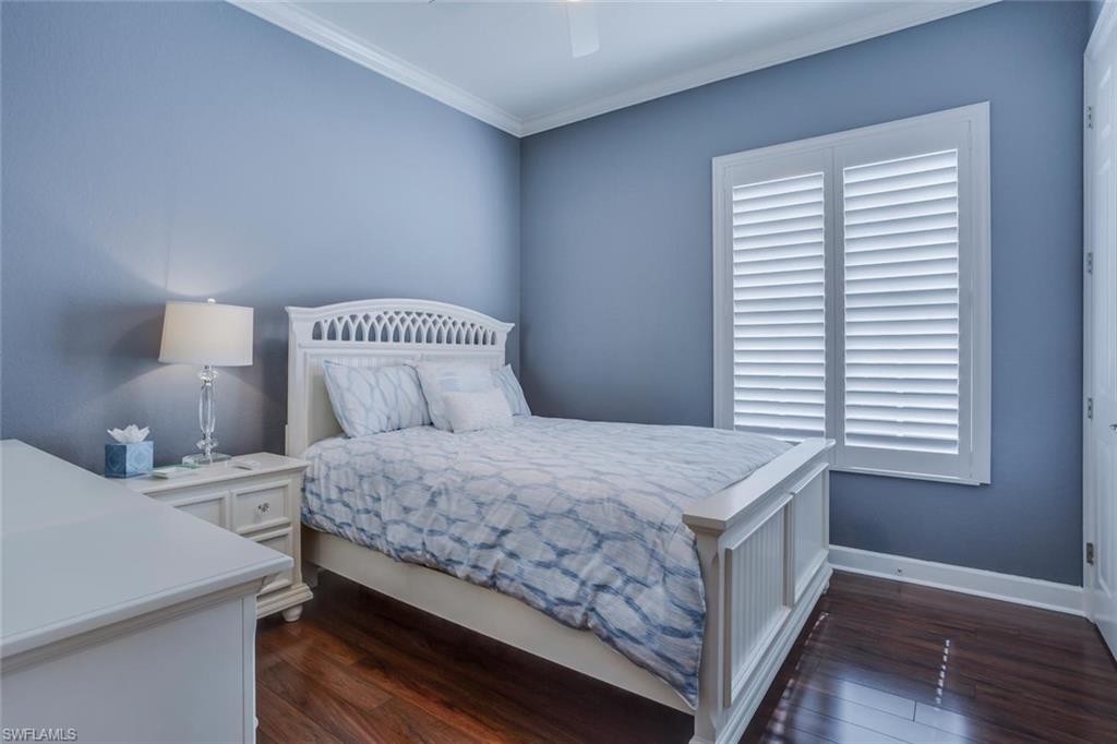 CROWN COLONY - Residential