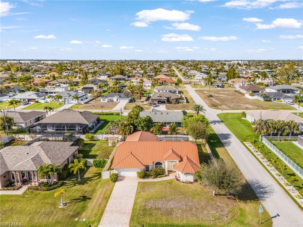 CAPE CORAL - Residential