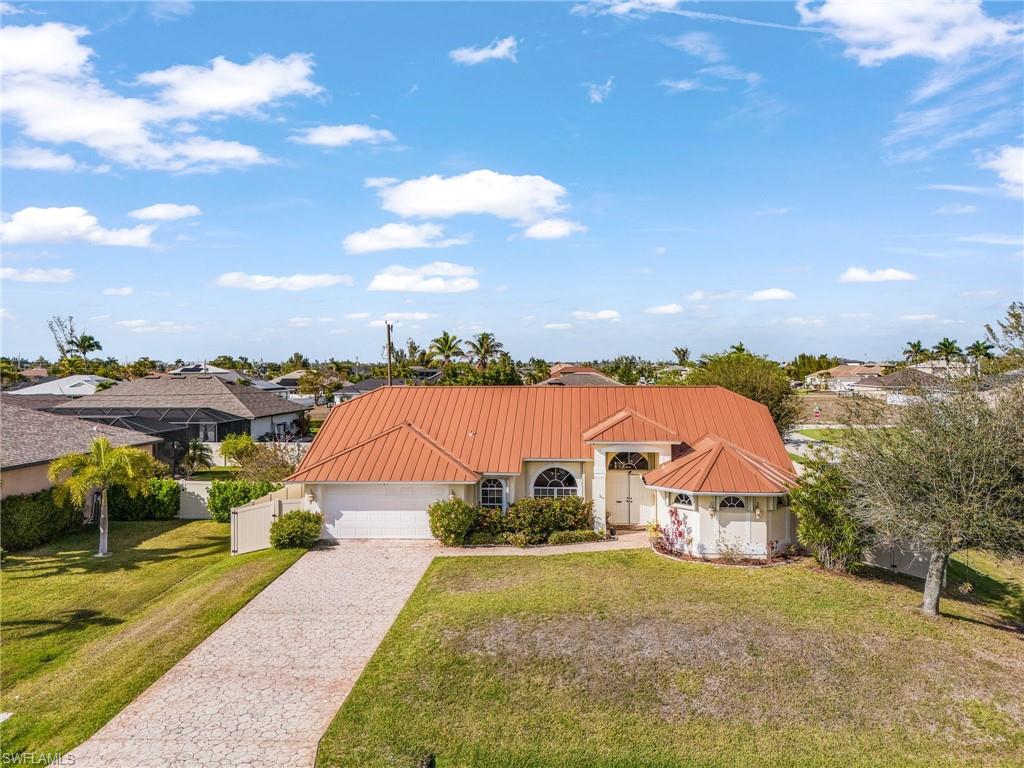 CAPE CORAL - Residential