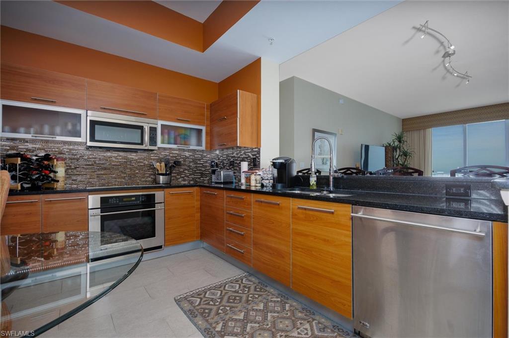 OASIS OF FORT MYERS - Residential Lease