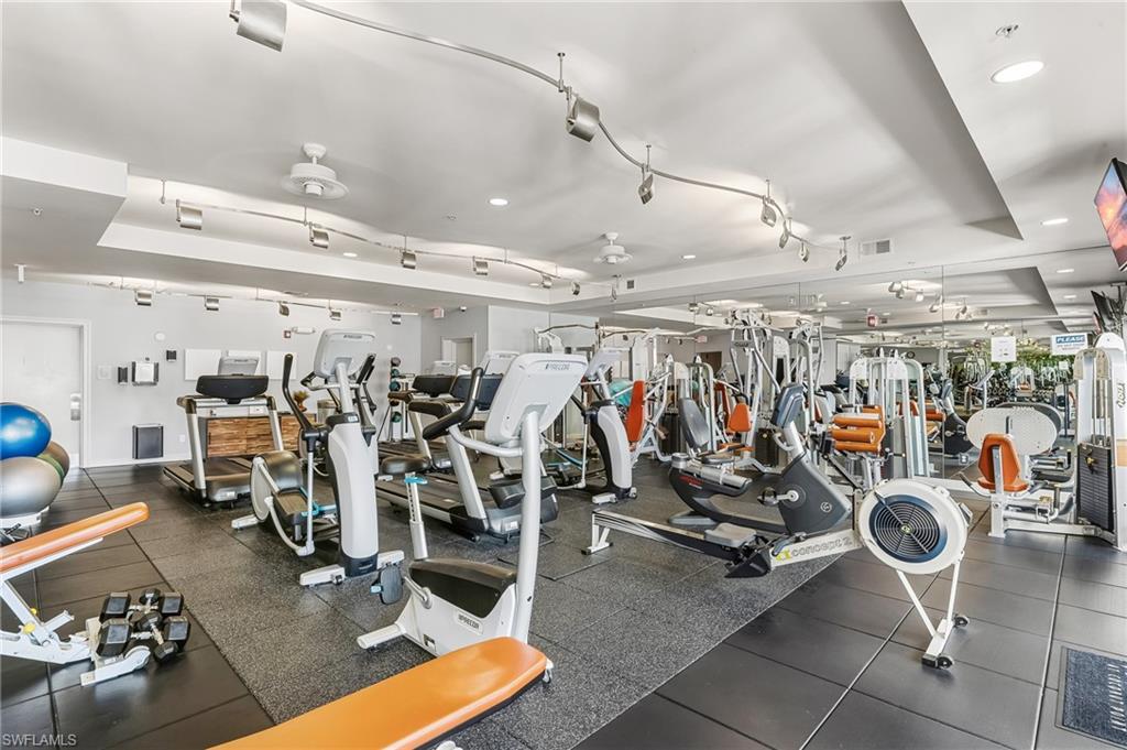 THE RESIDENCES AT COCONUT POINT - Residential