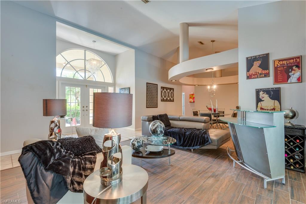 MAHOGANY RUN - Residential