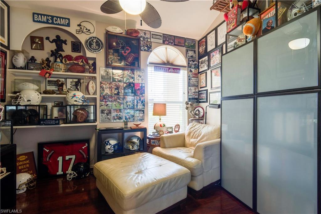 MAHOGANY RUN - Residential