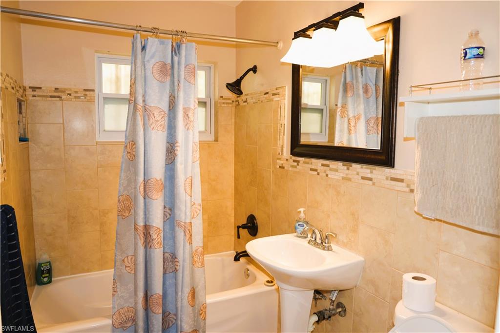 PORT CHARLOTTE - Residential Lease