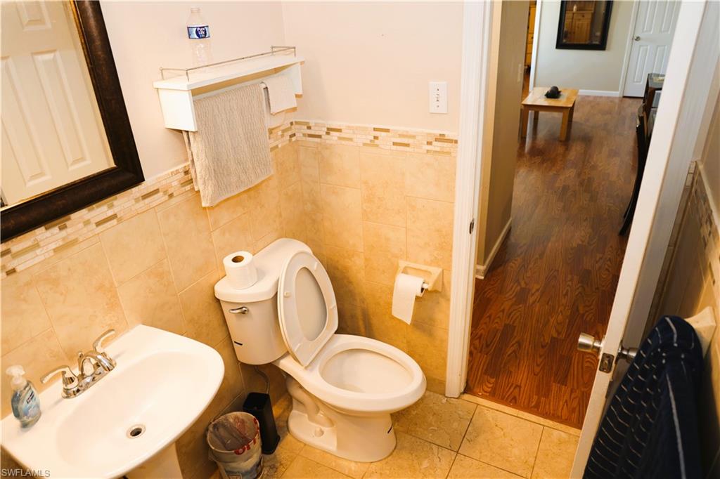 PORT CHARLOTTE - Residential Lease